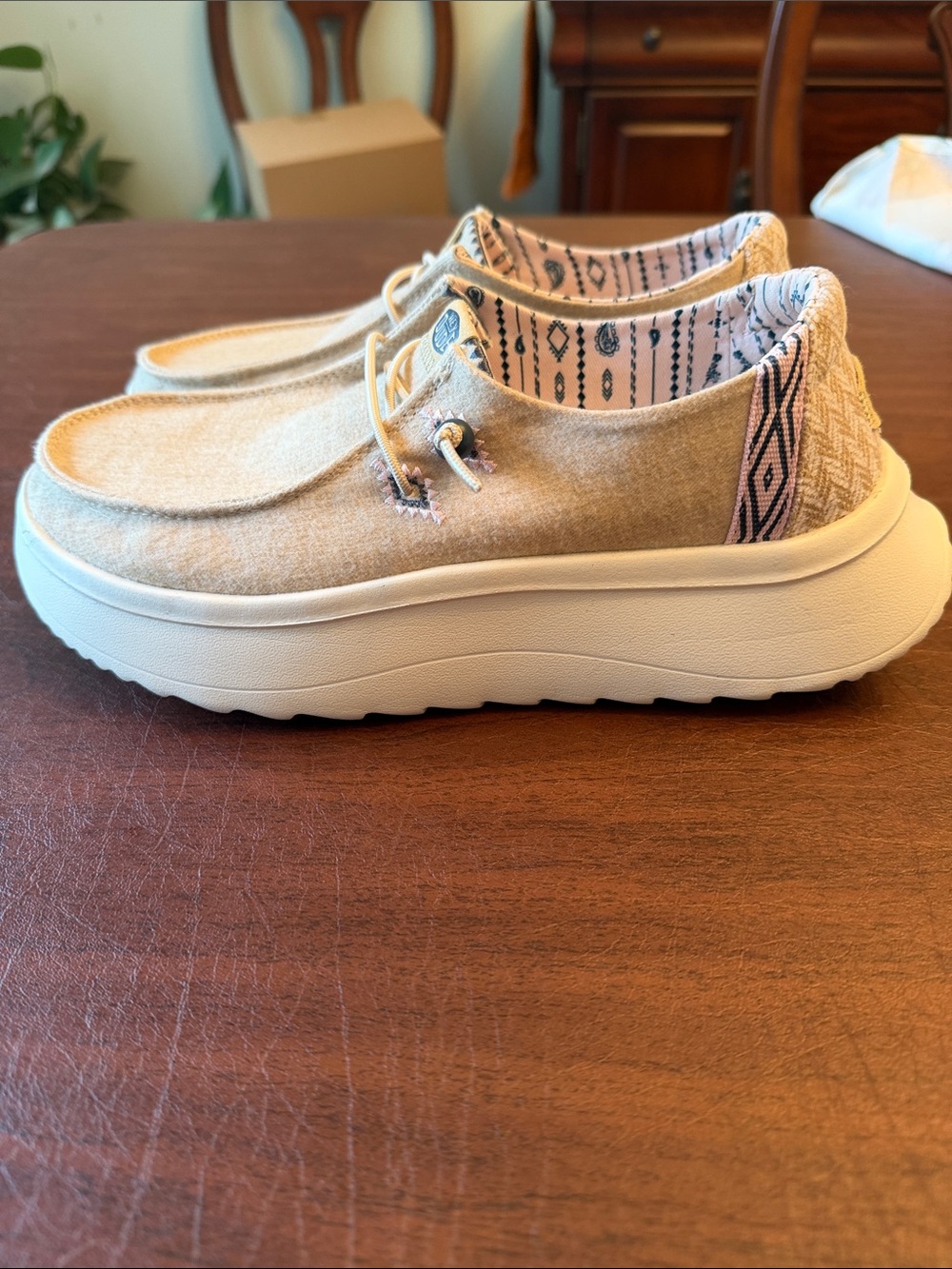 Hey Dude Women's Wendy Platform chambray woven